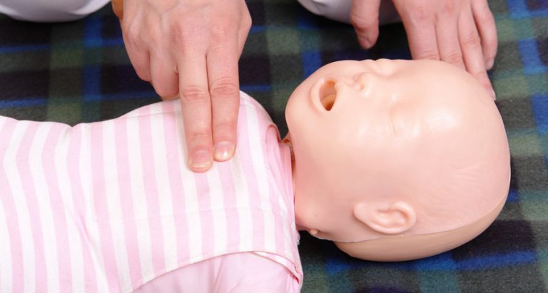 Bébé Pousse Vers Le Bas Sans Contraction